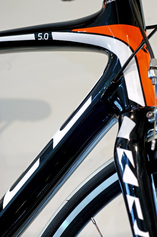Kross-road-bike-Carbon-b